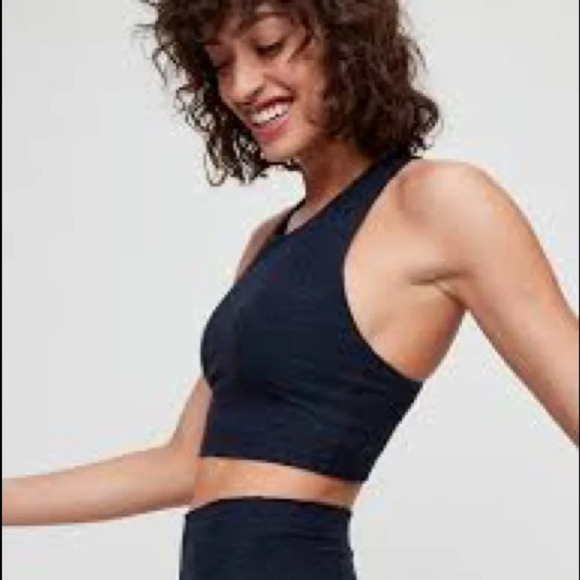 Aritzia The Constant Red Embrace Bra top workout top racerback sports bra - Picture 16 of 16